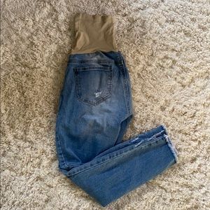 Distressed maternity jeans
